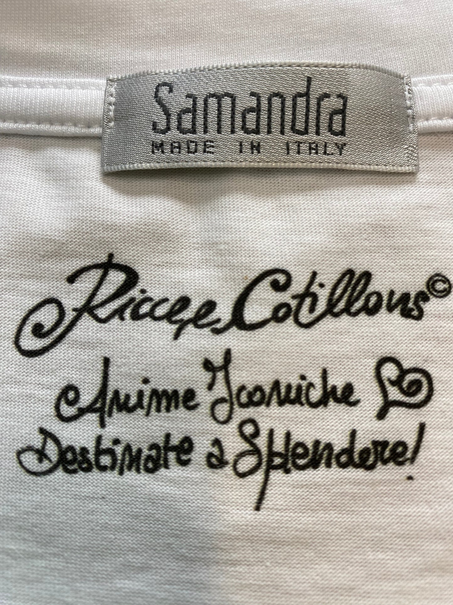 T-SHIRT ICONICA ADELAIDE